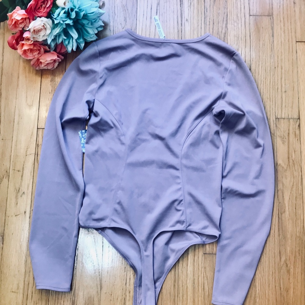 SALE! Free People Super Soft Deep V-Neck Bodysuit - Picture 4 of 8